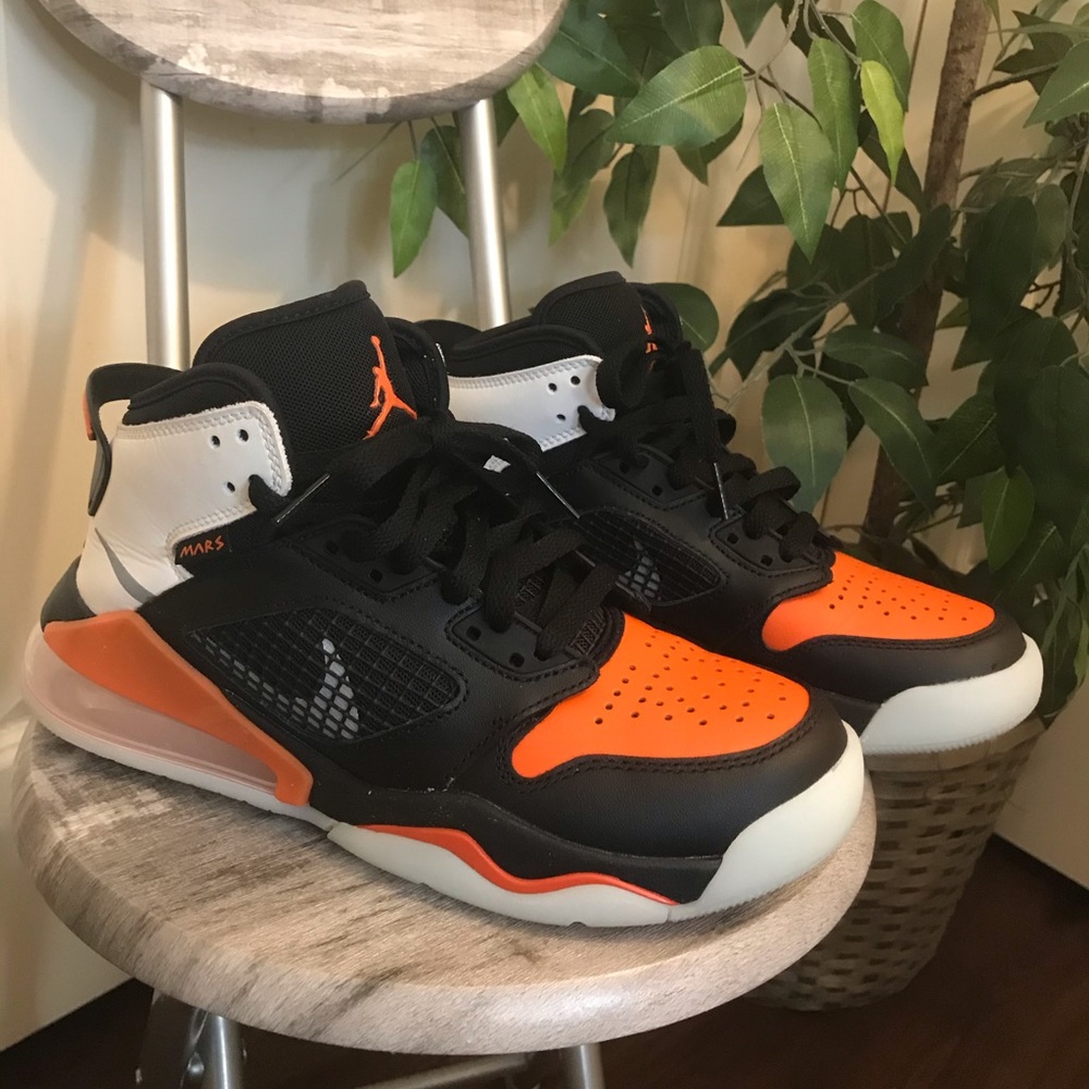 Air Jordan Mars 🔥
